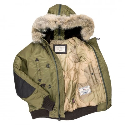 Картинка короткой куртки парки Cockpit USA N-2B Short Winter Parka в рестегнутом виде