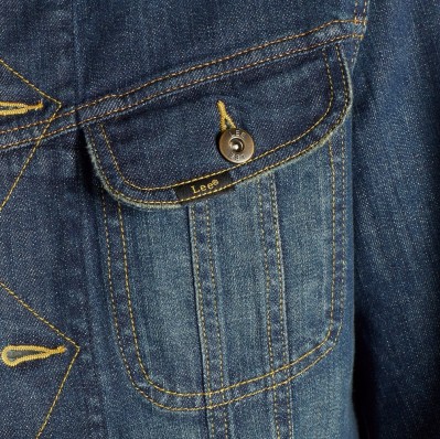 Фото кармана на джинсовой куртке Lee Denim Jacket - Radler