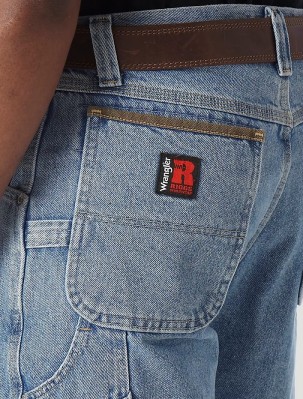 Фото джинсовых шорт Wrangler RIGGS Workwear Denim Carpenter Short, вид сзади, 
детали