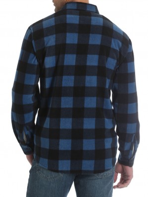 Фото флисовой рубашки Wrangler Plaid Wicking Fleece, вид сзади