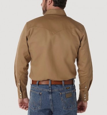 Картинка рубашки Wrangler Cowboy Cut Firm Finish Twill Work Western Shirt - цвет: 
Rawhide (светло-коричневый), вид сзади