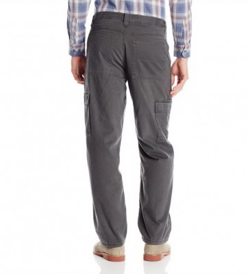 Картинка брюк карго на флисовой подкладке Wrangler Authentics Fleece-Lined 
Cargo Pant - вид сзади